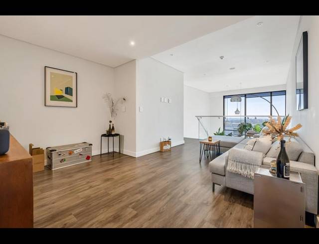 2 BEDROOM APARTMENT FOR SALE IN ROSEBANK